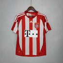Camisa Bayern de Munique Retrô 2010/2011 Vermelha e Branca - Adidas - Brazil Guetto Store