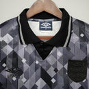 Camisa Inglaterra Retrô 1990 Preta e Branca - Umbro - Brazil Guetto Store