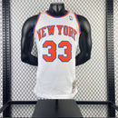 Regata Mitchell & Ness New York Knicks Patrick Ewing 1985-86 Branca - Brazil Guetto Store